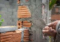 Pedreiros em Ibiúna